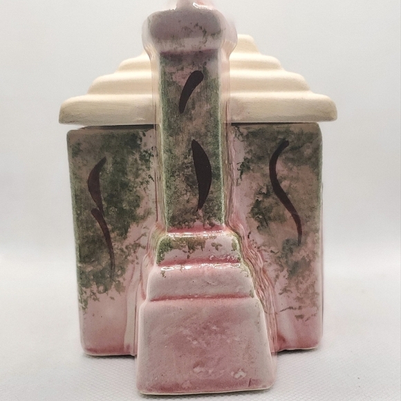 Ceramic Lidded Cottage ,Island Pottery Ltd. Bermuda - Picture 5 of 8